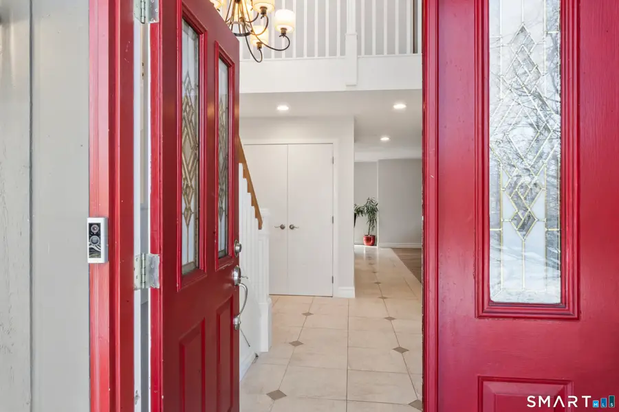 211 Pinewood Road, Stamford, CT 06903 - Image #2