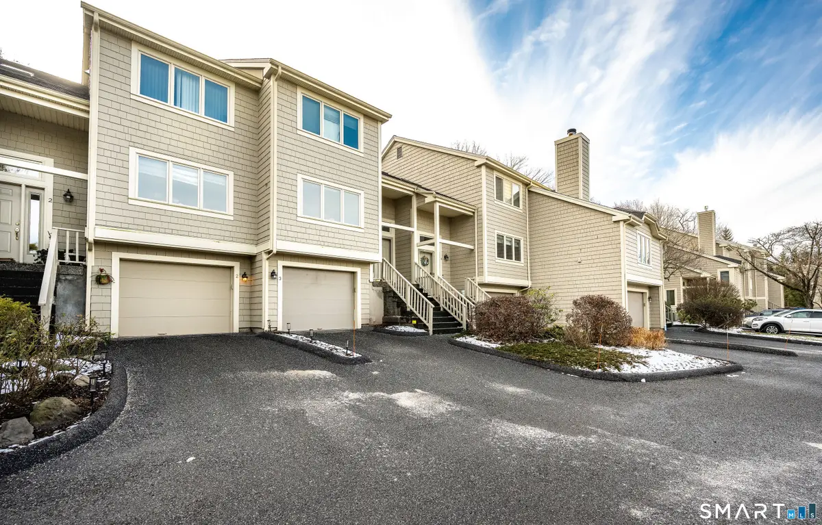 11 Boulevard Drive #1-3, Danbury, CT 06810 - Image #1