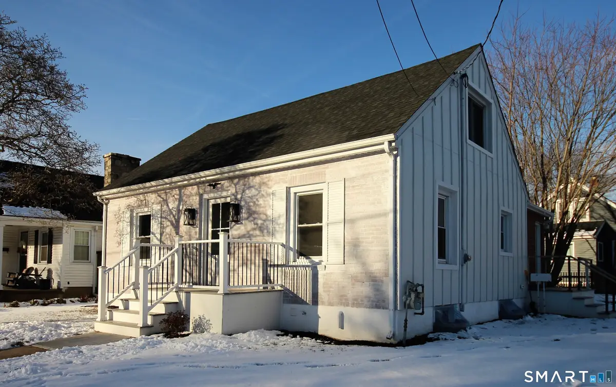 35 Fairchild Street, Naugatuck, CT 06770 - Image #1