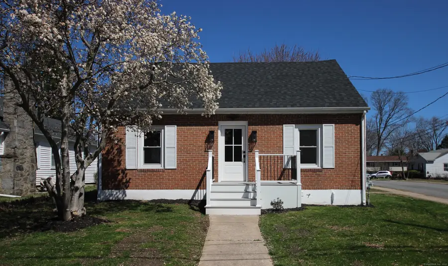 35 Fairchild Street, Naugatuck, CT 06770 - Image #3