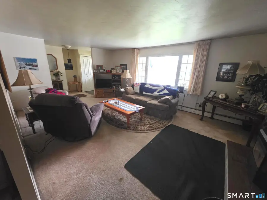 114 Whitehall Drive, East Hartford, CT 06118 - #3