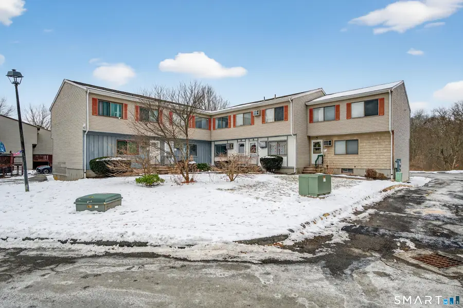 124 Lantern Park Drive #3, Naugatuck, CT 06770 - Image #2