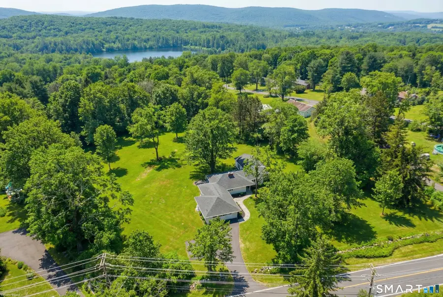 284 Chestnut Tree Hill Road, Oxford, CT 06478 - Image #2