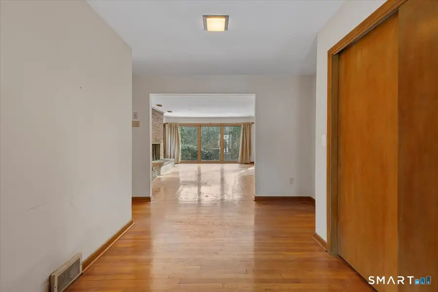 1405 Dunbar Hill Road, Hamden, CT 06514 - Image #3