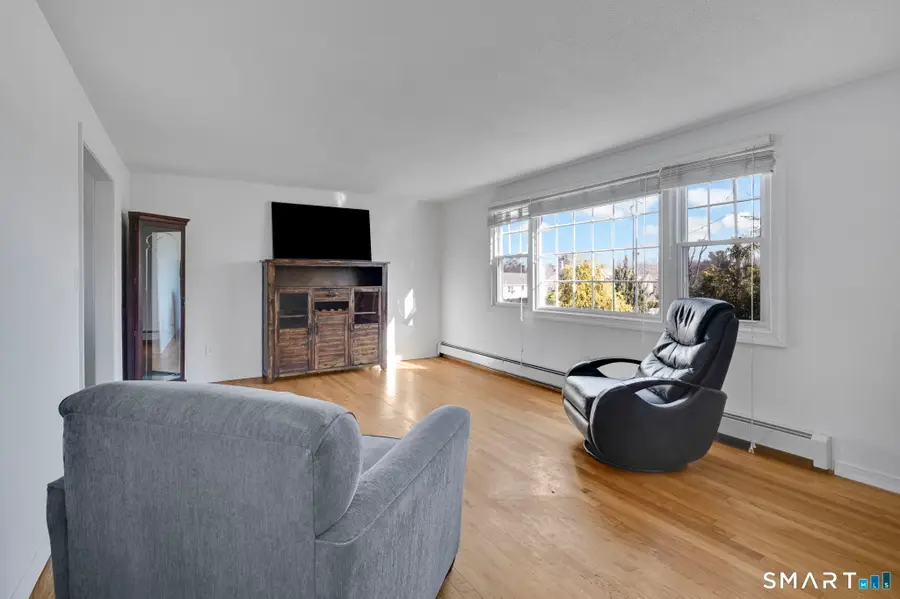 21 Glenn Lane, West Hartford, CT 06110 - Image #3