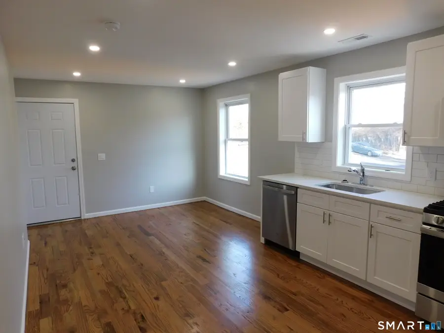 69 Rosemary Street, New London, CT 06320 - Image #3