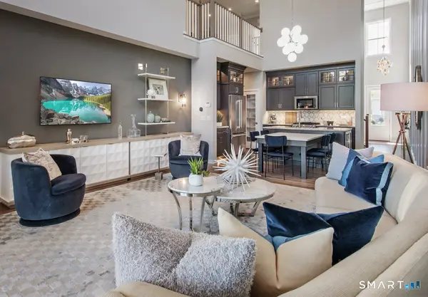 8 Whisper Ridge Way #43, Woodbridge, CT 06525