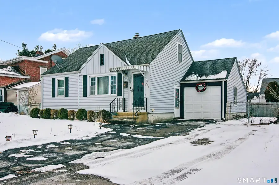 424 Circular Avenue, Hamden, CT 06514 - #2