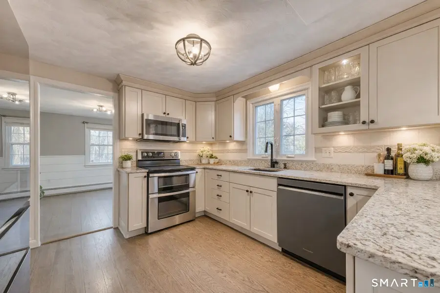 25 Hunter Lane, Glastonbury, CT 06033 - Image #3