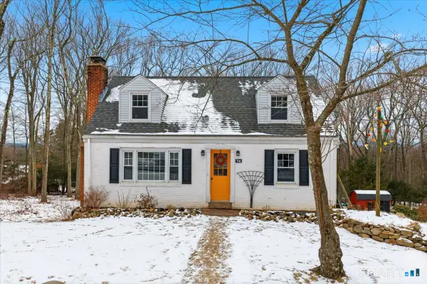 74 Overlook Drive, Manchester, CT 06042