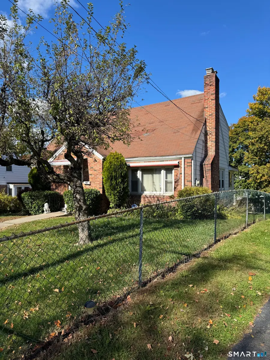 166 Pembroke Street, Hartford, CT 06112 - #2