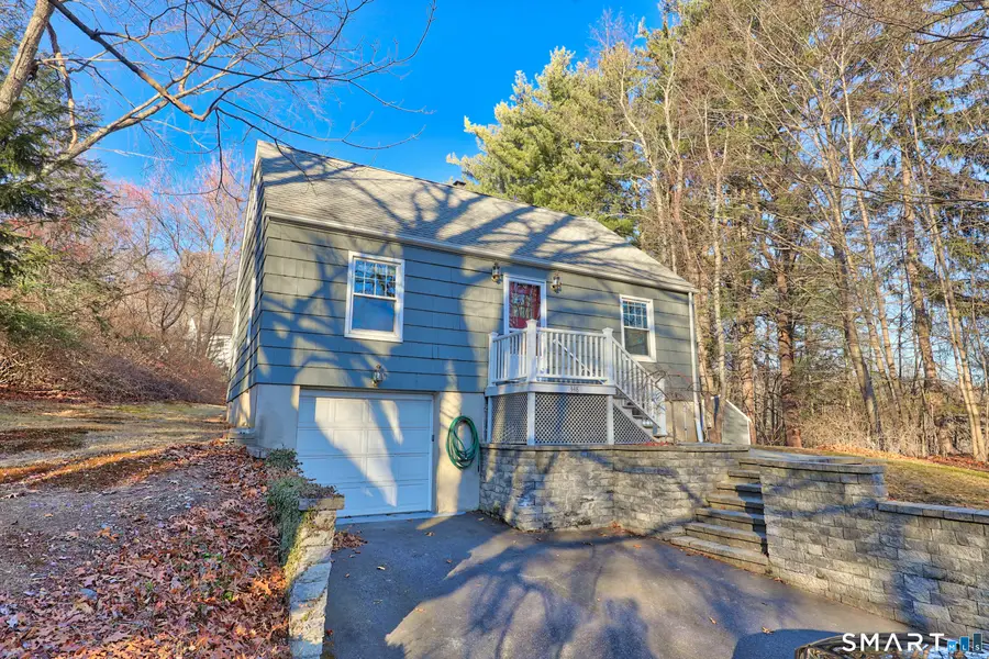 348 Kelly Road, Middlebury, CT 06762 - Image #2