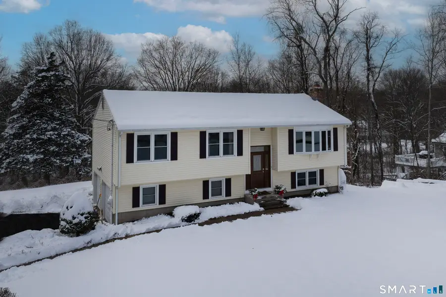 68 Woodhouse Avenue, Northford, CT 06472 - Image #2