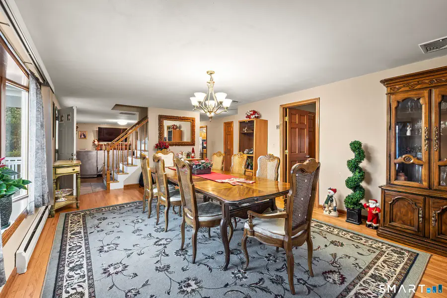 396 Walnut Tree Hill Road, Shelton, CT 06484 - Image #3