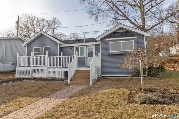 15 Waterview Circle, East Hampton, CT 06424