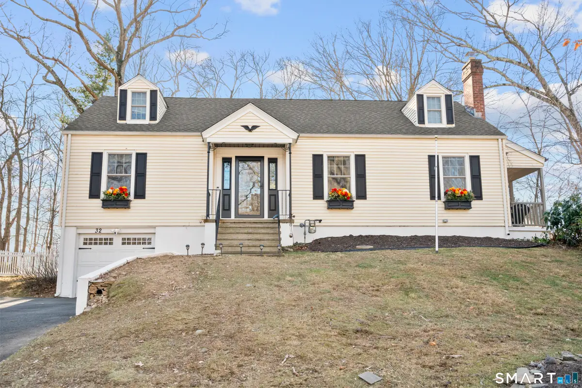 32 Cedarhurst Lane, Milford, CT 06461 - Image #1