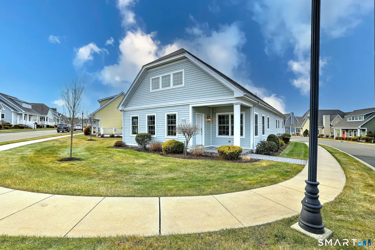 323 Goose Lane #323, Orange, CT 06477 - Image #1
