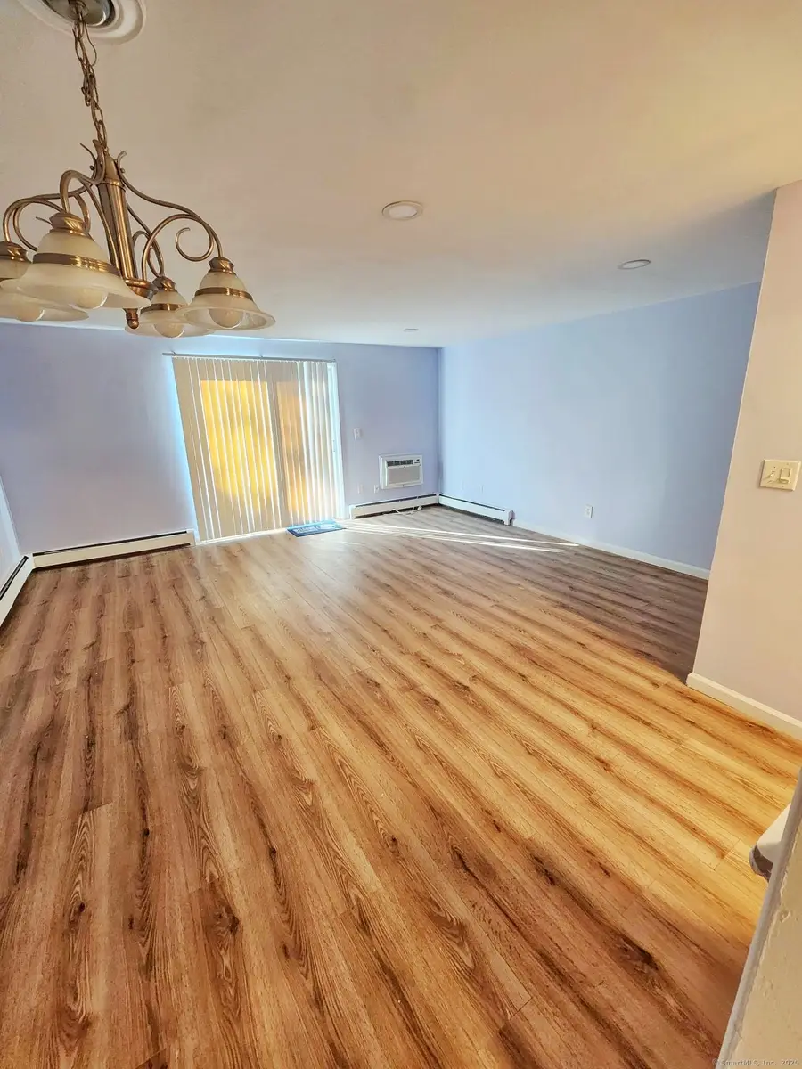 218 Wakefield Circle #218, East Hartford, CT 06118 - Image #2