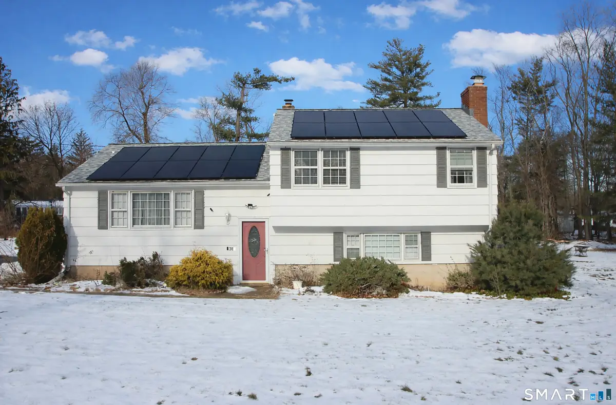 384 Middletown Avenue, North Haven, CT 06473 - Image #1