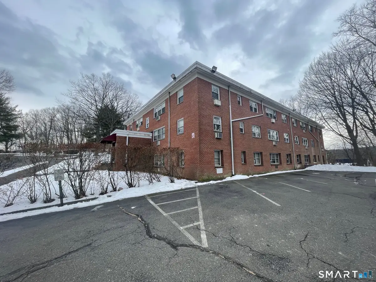 304 Pine Rock Avenue #APT C2, Hamden, CT 06514 - Image #1