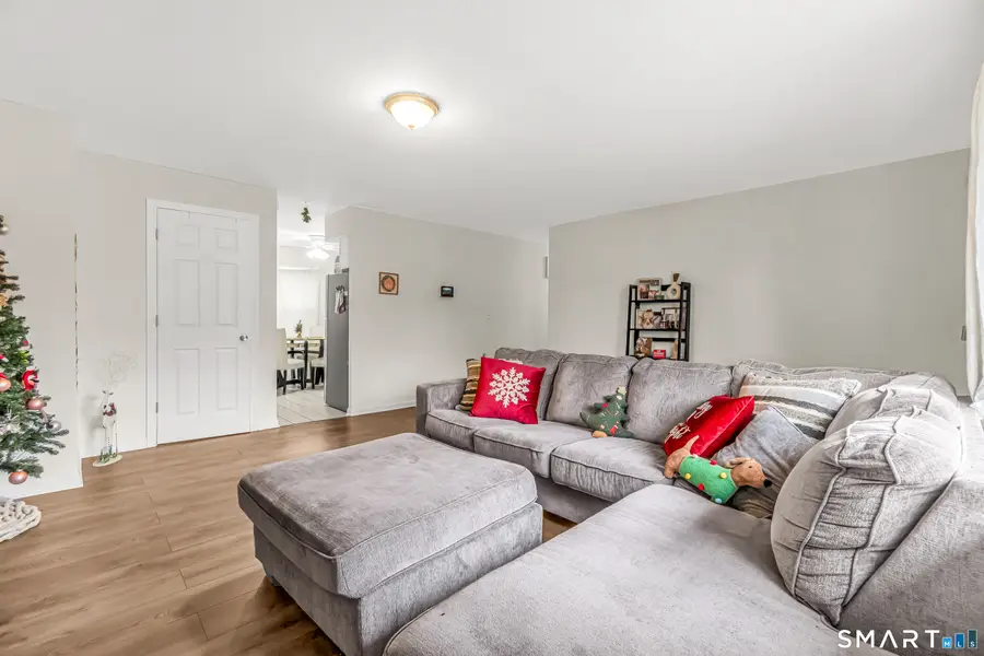 252 Bear Paw Road, Bridgeport, CT 06606 - Image #3