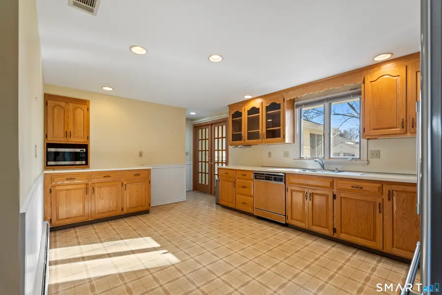 175 Old Farm Drive, Newington, CT 06111 - Image #3