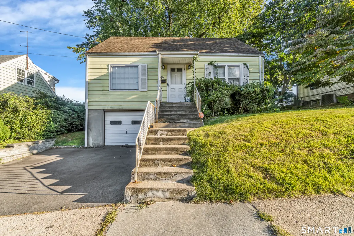 339 Goldenrod Avenue, Bridgeport, CT 06606 - #1