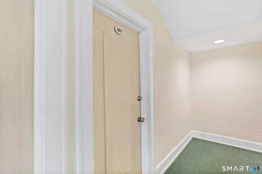 8 Elmcrest Terrace #APT 103, Norwalk, CT 06850 - Image #3