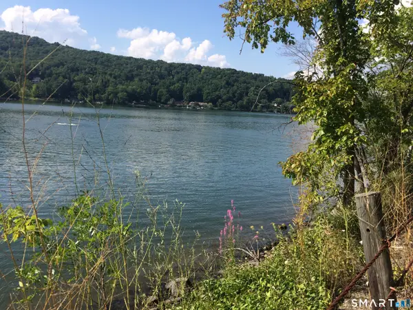 92 East Shore Road, Washington, CT 06777