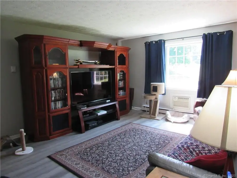 83 Horse Pond Road #APT B, Salem, CT 06420 - Image #2