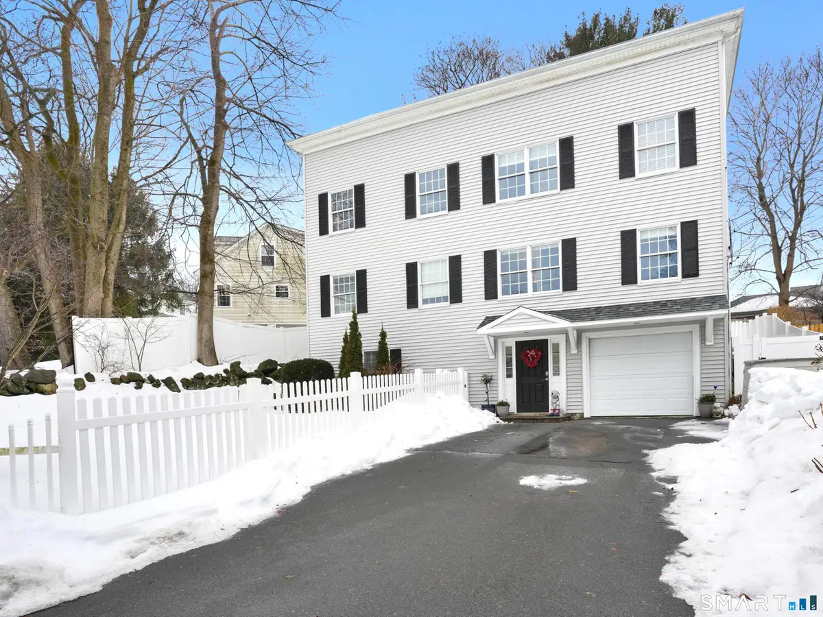 26 Abbott Avenue, Ridgefield, CT 06877 - #1