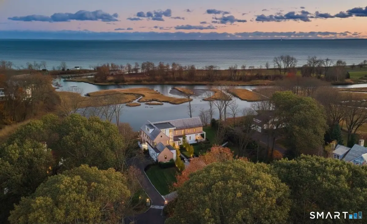 19 Beachside Common, Westport, CT 06880 - Image #1