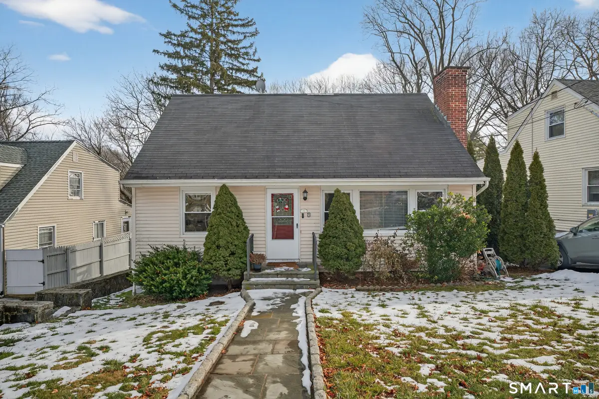 563 Lakeside Drive, Bridgeport, CT 06606 - Image #1