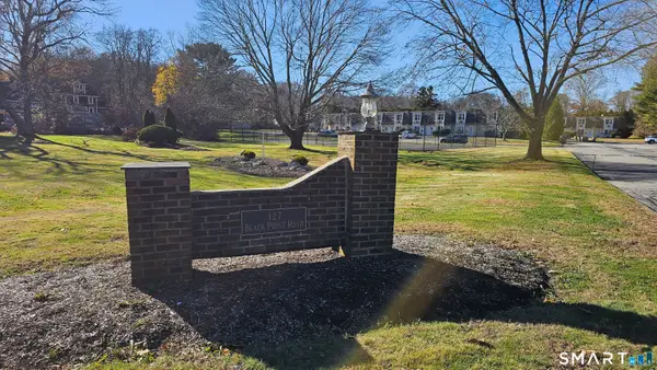 127 Black Point Road #APT 7, East Lyme, CT 06357