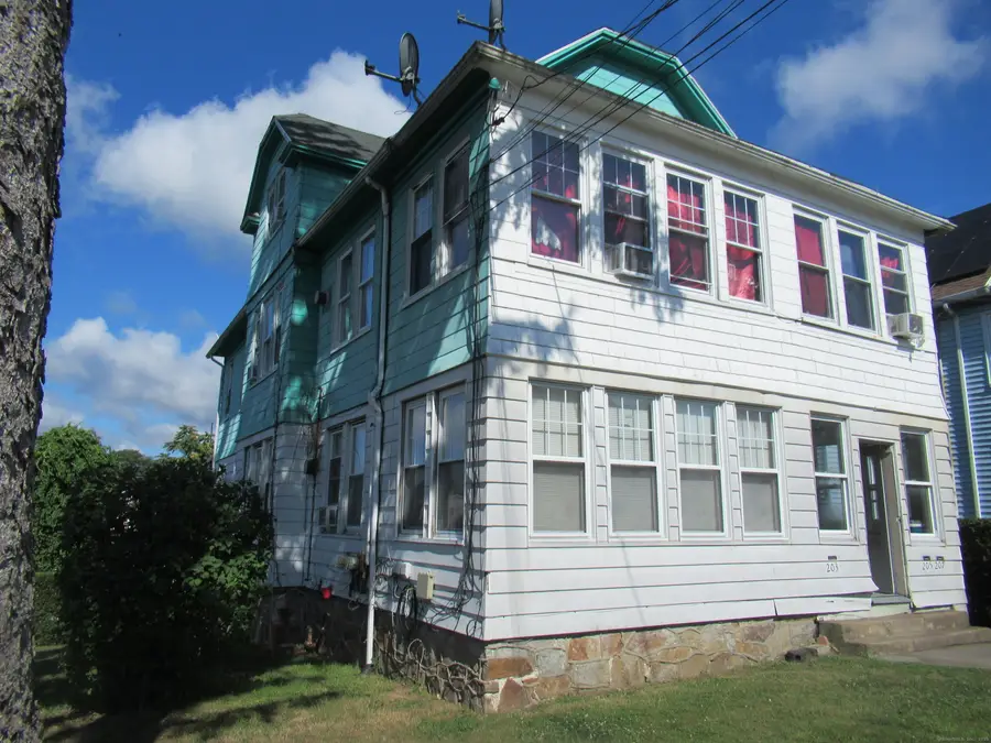 203 Wayne Street, Bridgeport, CT 06606 - Image #3