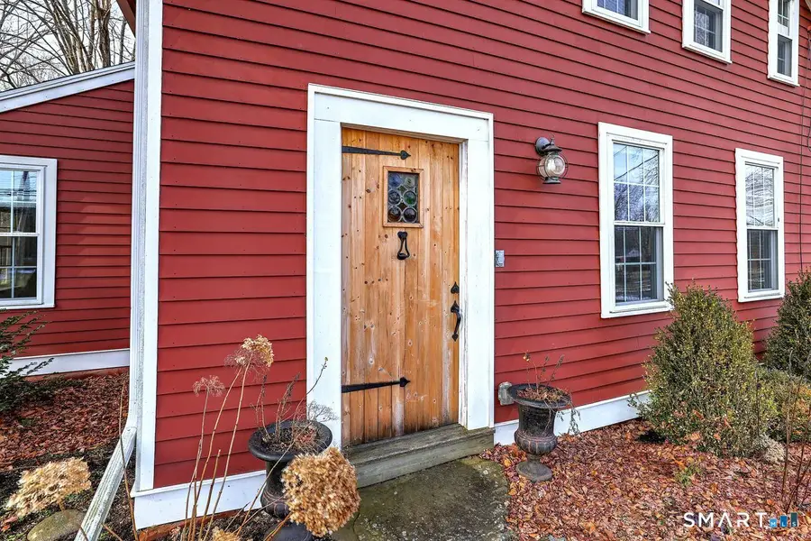 1124 Johnson Road, Woodbridge, CT 06525 - Image #3