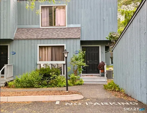 208 Plymouth Colony Unit 208, Branford, CT 06405