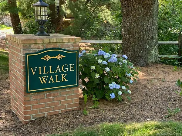 5 Village Walk #5, Wilton, CT 06897