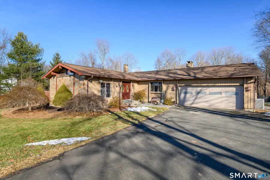 18 Jewel Lane, New Fairfield, CT 06812 - #3