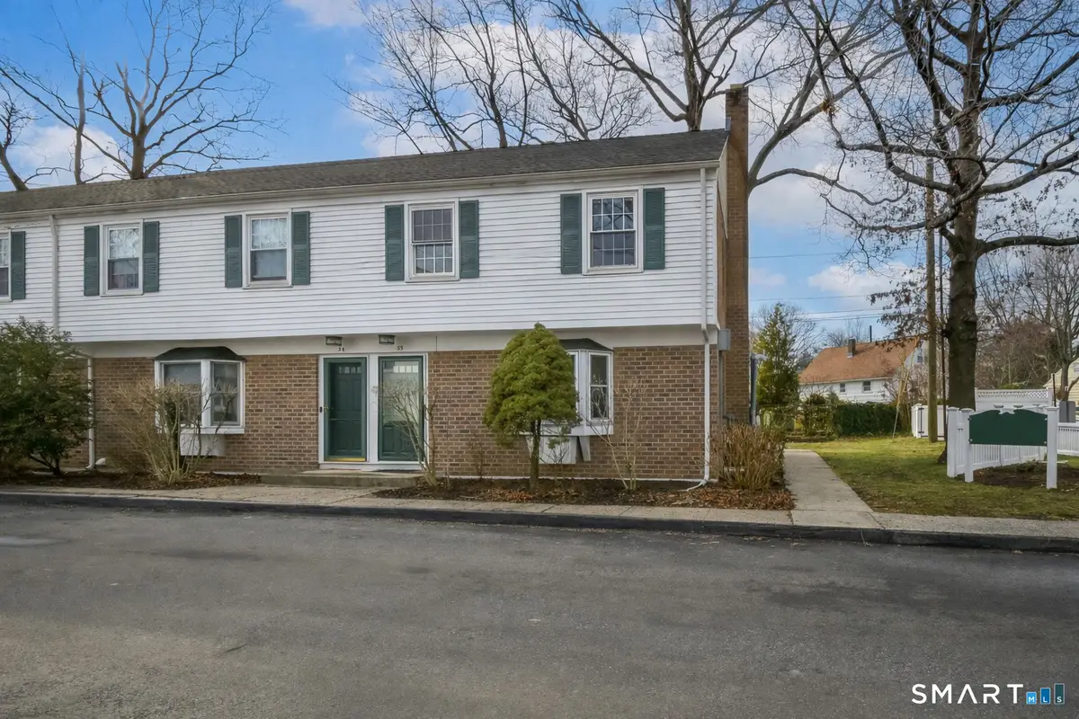 245 Sunnyridge Avenue #APT 33, Fairfield, CT 06824 - Image #1