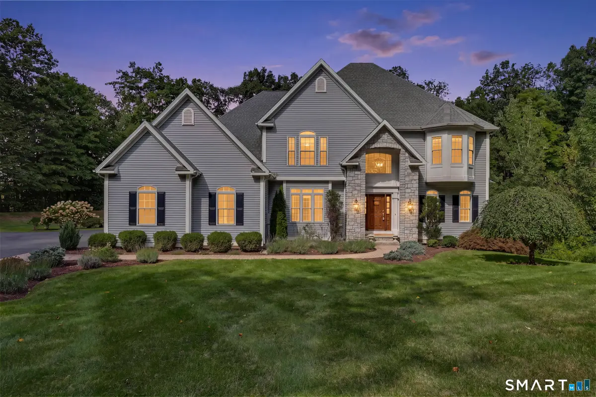 32 Guernsey Lane, Avon, CT 06001 - #1