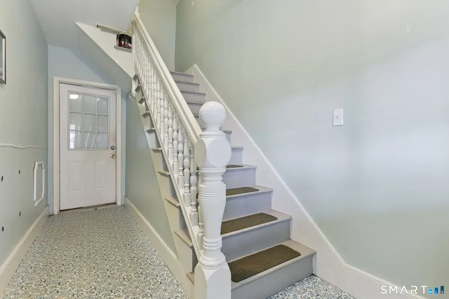 31 Grand Street, New London, CT 06320 - Image #3