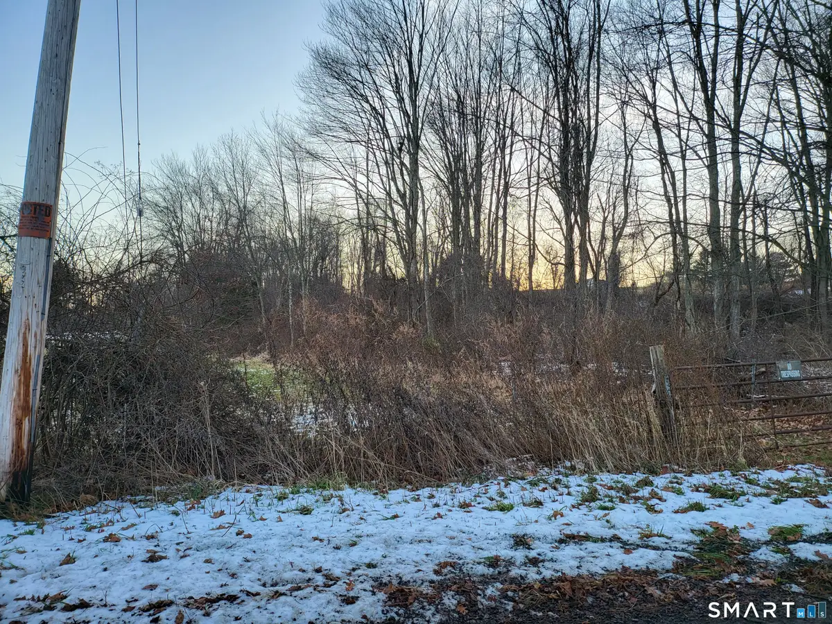 27 Tamarac Swamp Road, Wallingford, CT 06492 - Image #1