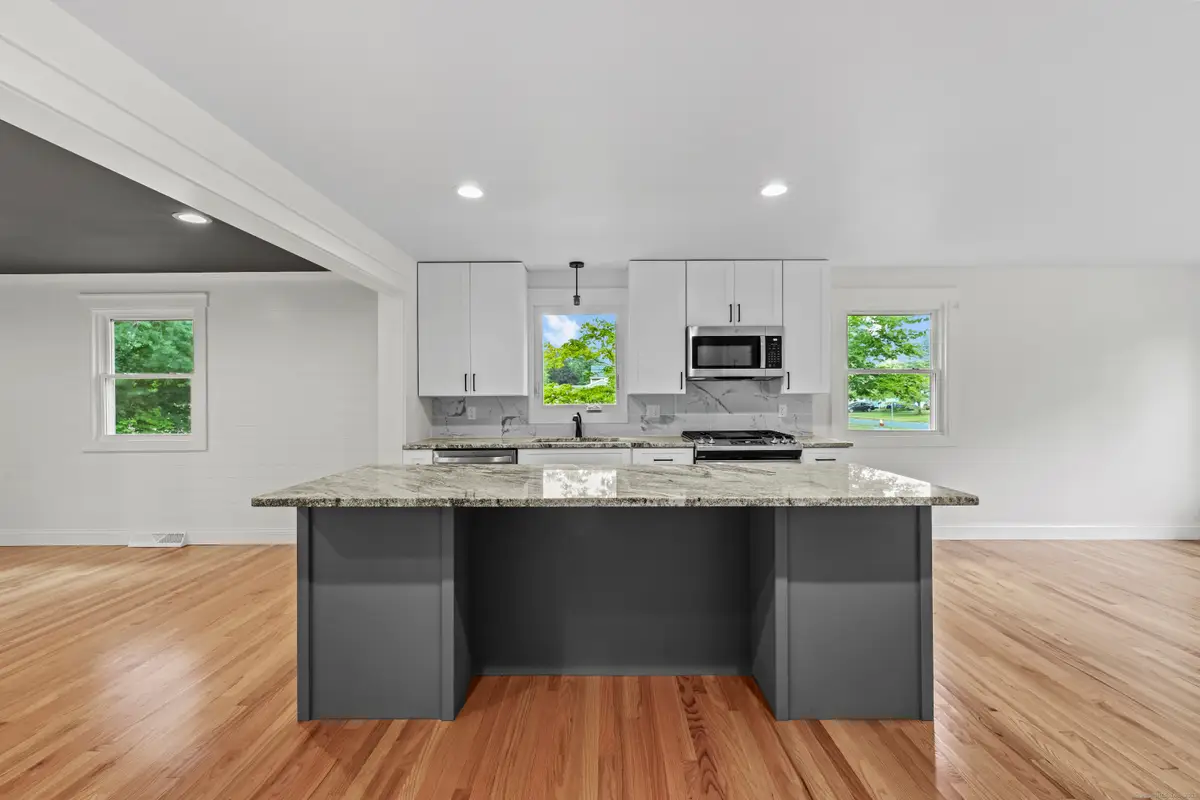 15 Lancaster Road, Glastonbury, CT 06033 - Image #1