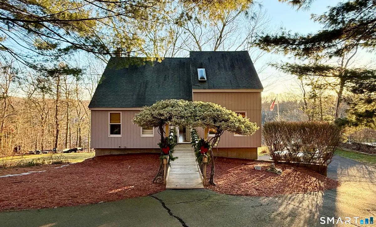 105 Riverside Drive, Meriden, CT 06451 - Image #1