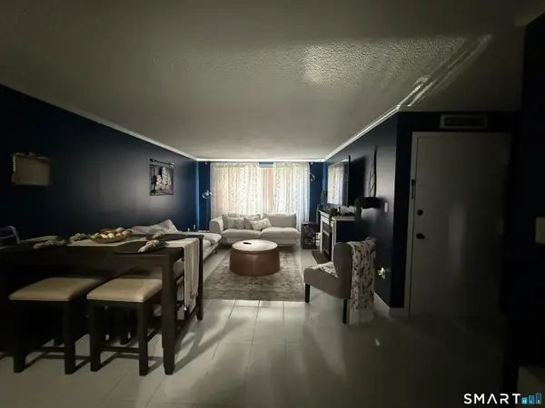 75 Sigwin Drive #75, Wallingford, CT 06492