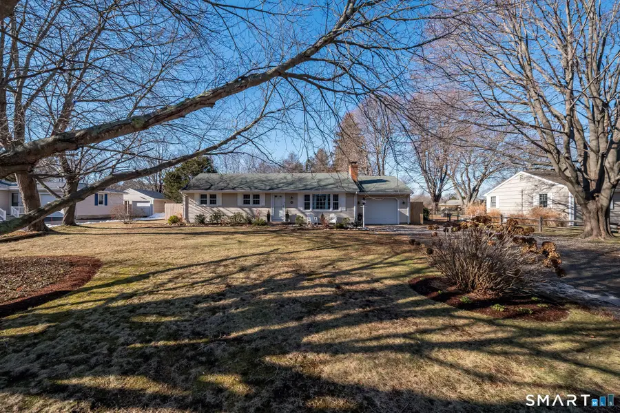 99 Maple Avenue, Old Saybrook, CT 06475 - Image #2
