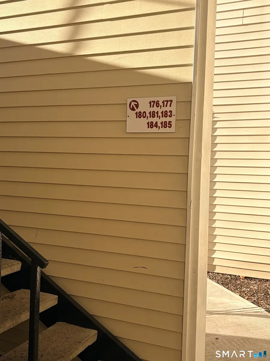 180 Carriage Crossing Lane #180, Middletown, CT 06457 - Image #3