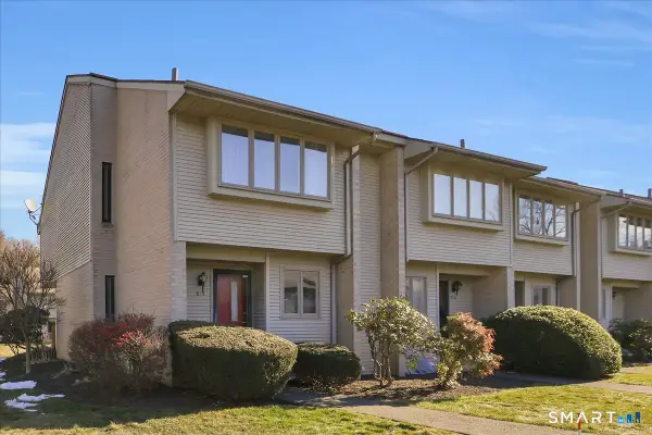 827 Oronoke Road #APT 5-1, Waterbury, CT 06708