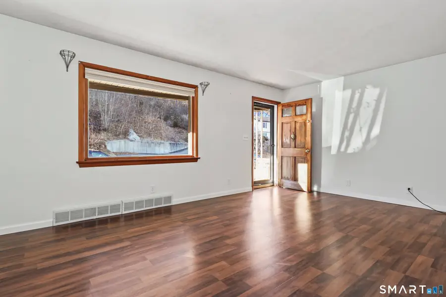 32 Brookdale Road, Seymour, CT 06483 - Image #2